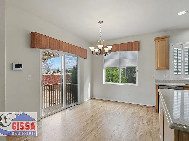 5532 Mountain Garland Dr — Photo 18