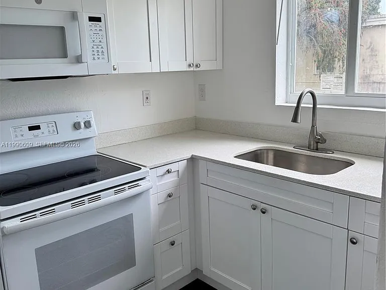 8301 NW 4th Ave #8301C — Photo 1