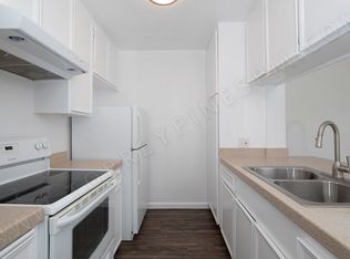 *Open House: 6/7 1-2pm* Beautiful 1b/1ba In Normal Heights With Parking, San Diego, CA 92116