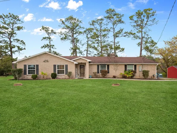 203 N Bayou Bend Dr, Baytown, TX 77521