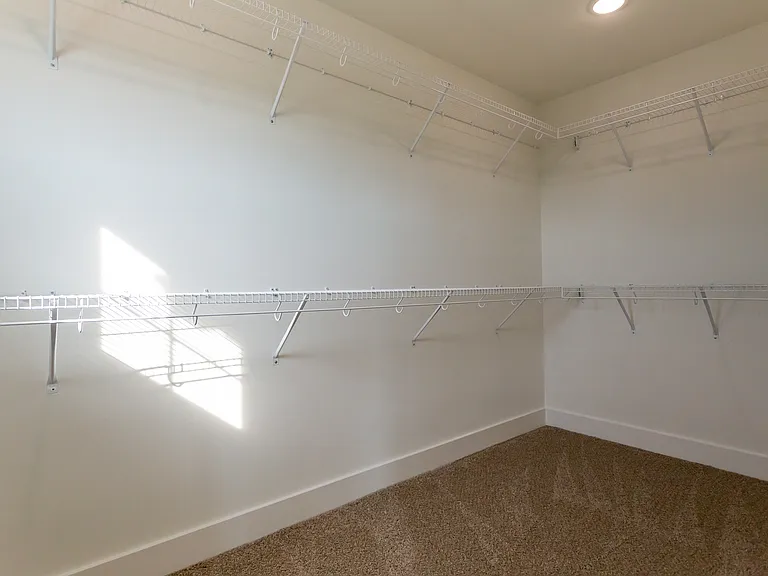243 Bellshire Dr — Photo 28