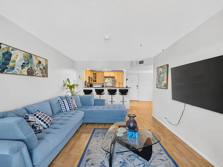 3004 NE 5th Ter #C216 — Photo 19