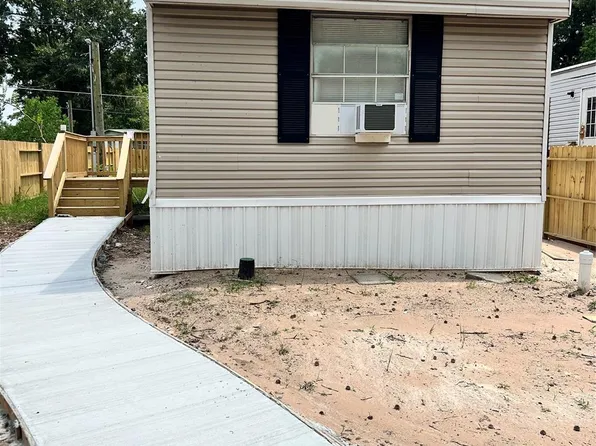 21426 Dunn, New Caney, TX 77357
