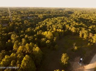 7895 Webb Rd, Versailles, MO 65084