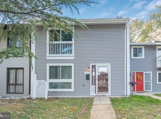 221 Willow Ter, Sterling, VA 20164