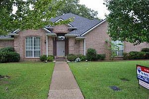 Home for Sale in Flint, Texas $175,000