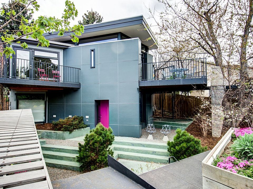 Concrete, Metal and Color!
