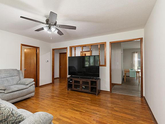 5th image of 821 N Forest Avenue