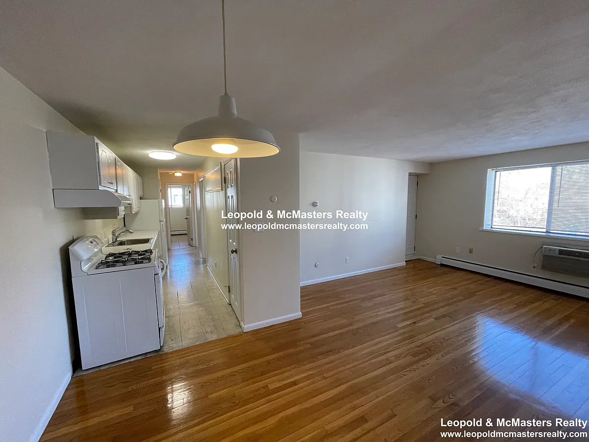 Building Photo - 80 Litchfield St #1A