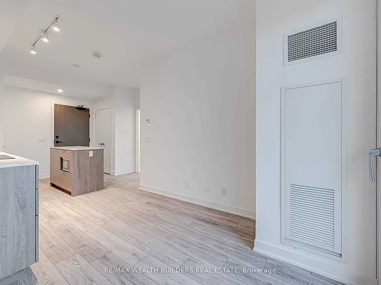 15 Holmes Ave #2206 — Photo 18