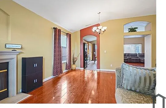 3 bed, 1950 sqft, $3,250 — Photo 3