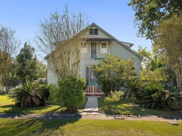 705 W 22nd Ave, Covington, LA 70433