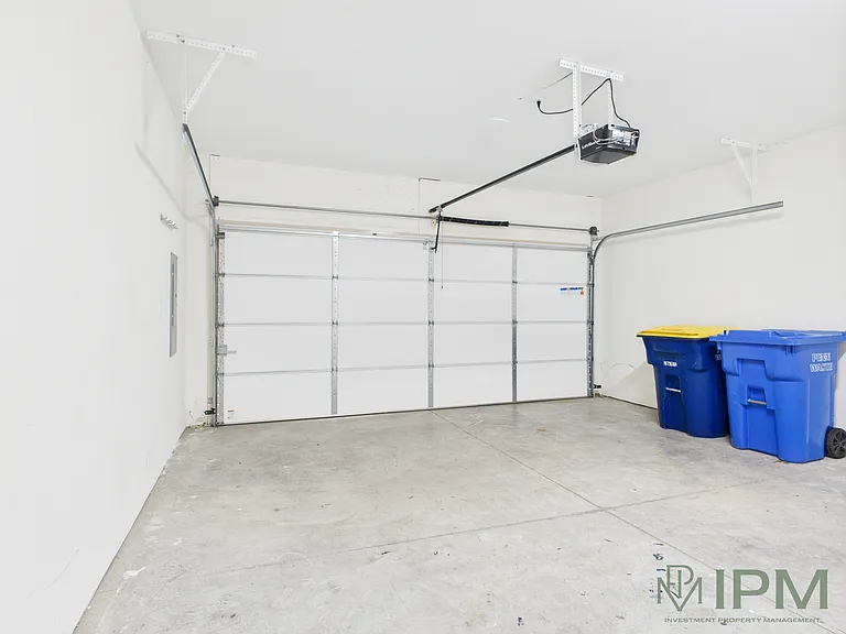 2572 Emma Ln — Photo 16