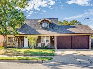 500 E Mission St, Crowley, TX 76036