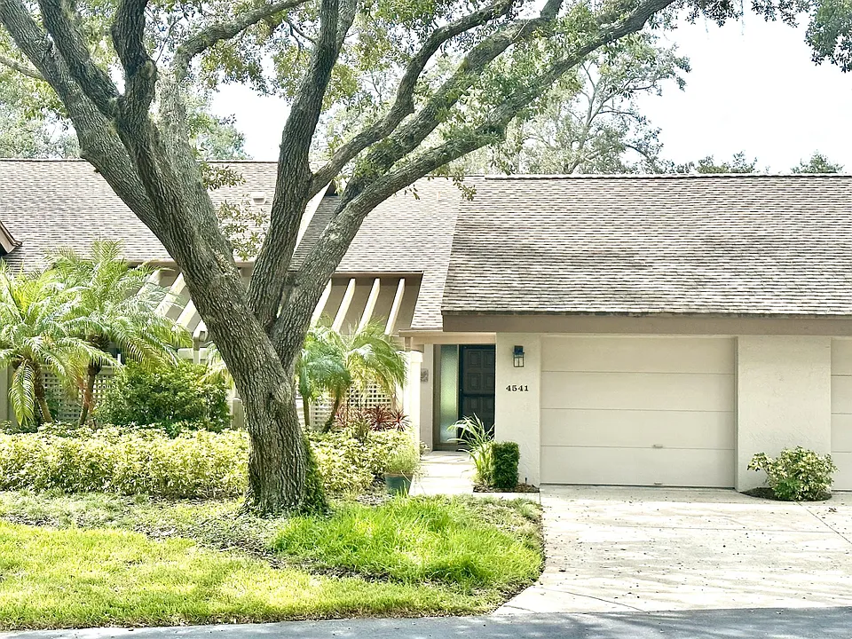 4541 Kingsmere #11