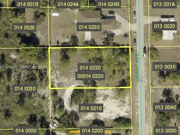 519 Grant Ave, Lehigh Acres, FL 33972