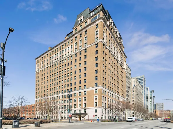 3500 N Lake Shore Dr APT 6D, Chicago, IL 60657