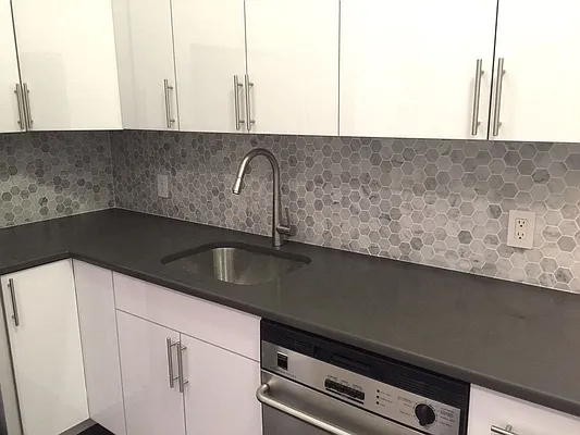 Sold by LG Fairmont Group | media 13