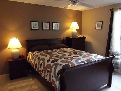 MK2T8704PD-queen-master-bedroom