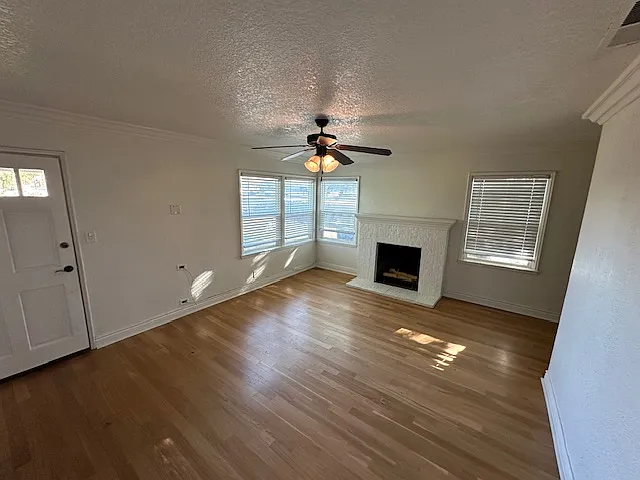 850 E Garland Ave — Photo 2