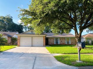 11214 Sharpview Dr, Houston, TX 77072