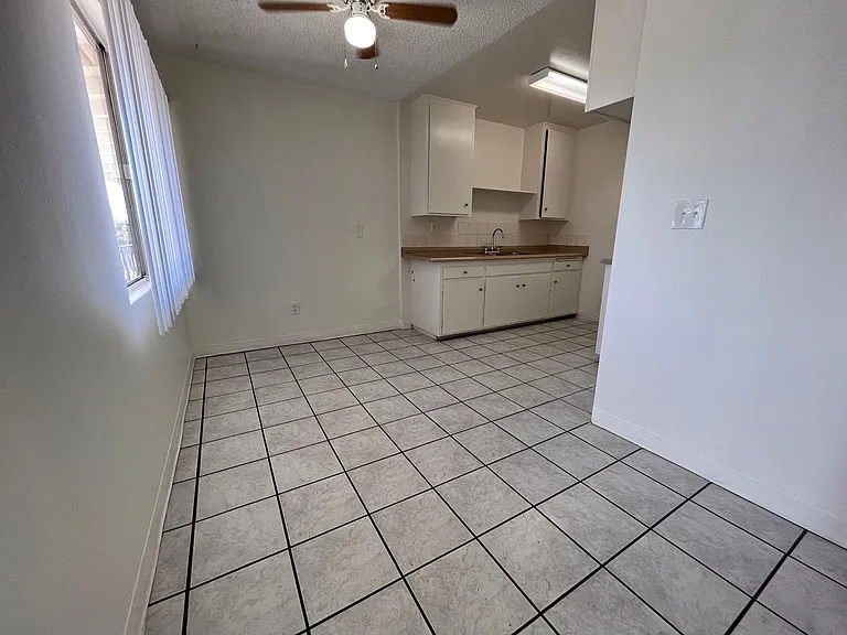 Cypress Apartments — Photo 16