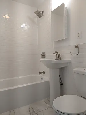 Rented by Towne House Properties | media 27