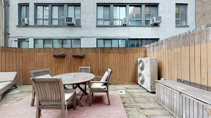 Sold by Dwell Residential Inc | media 26
