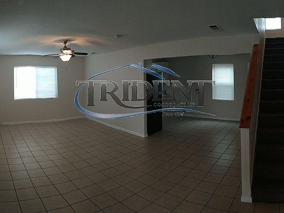 5th image of 1072 Grand Ave #A