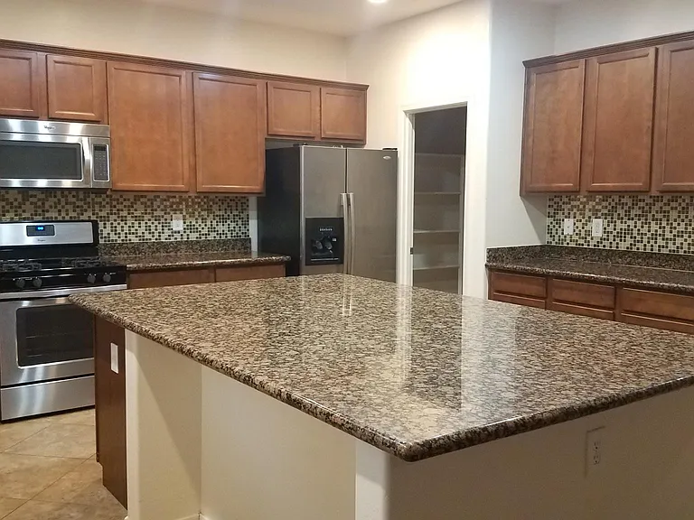 2099 S Martingale Rd — Photo 20