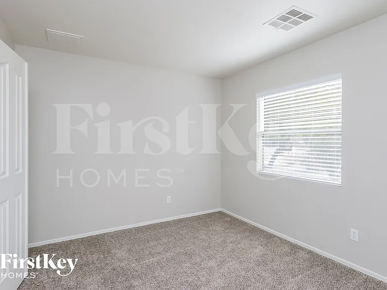 2532 E Olivine Rd — Photo 14