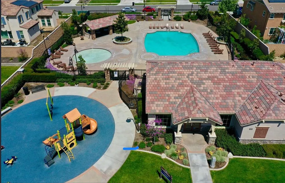13256 Flagstaff Dr — Photo 1
