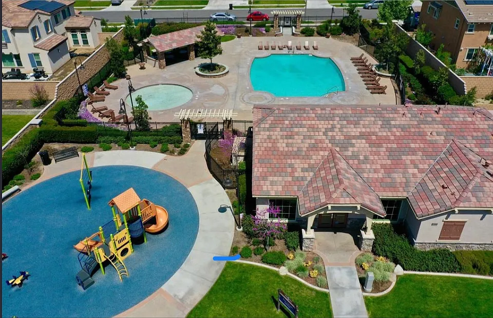13256 Flagstaff Dr