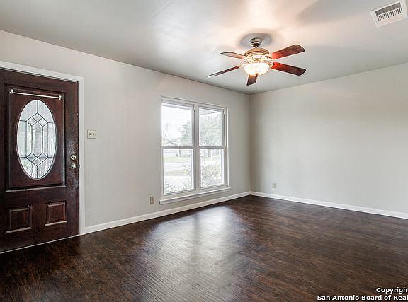 3rd image of 4555 Longvale Dr