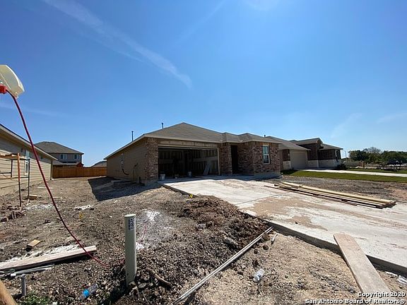 3rd image of 330 Northshore Trl