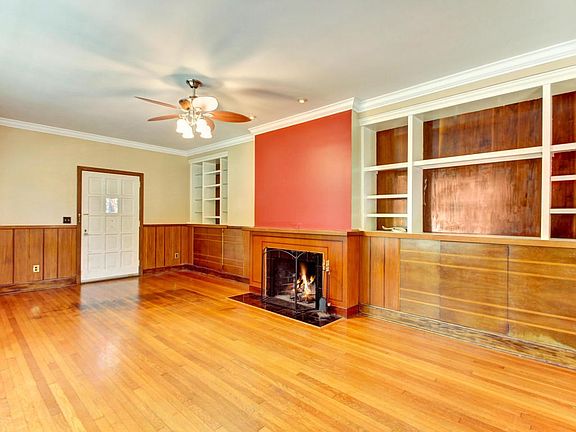 Living Area (2)