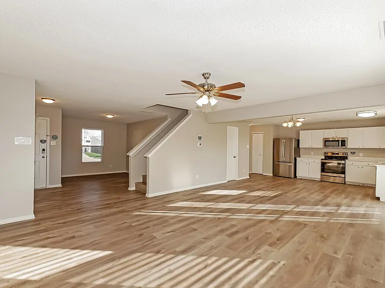 2046 Morning Light Ln — Photo 10