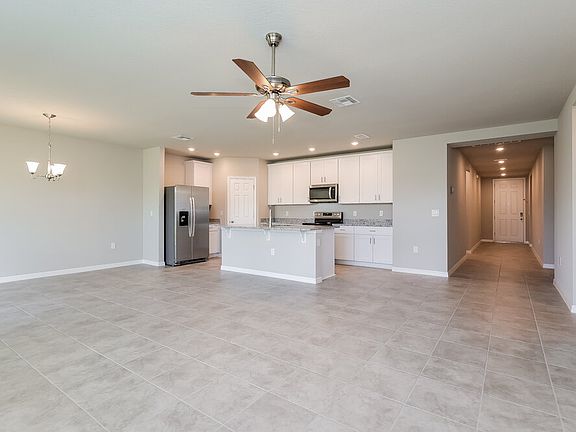 3rd image of 5276 Sanders Oak Trl