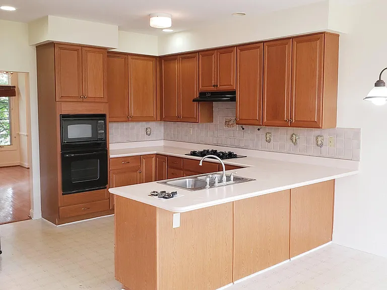 14 Hayworth Cir — Photo 4