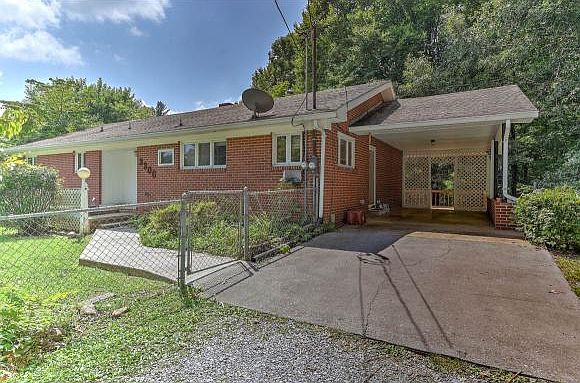 1st image of 2300 Abbott Dr