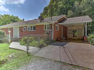 2300 Abbott Dr, Johnson City, TN 37601