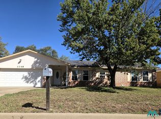 3748 Glenfield Dr, Clovis, NM 88101