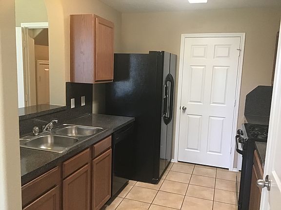 4th image of 10710 Plum Dale Way