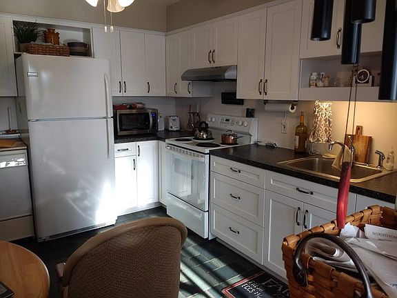 2nd image of 5386 Breeze Hill Pl #544