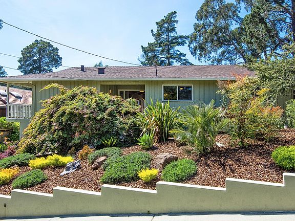 2nd image of 576 Santa Marguarita Dr