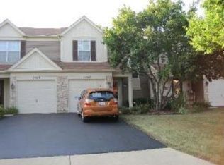 1738 Pebble Beach Cir, Elgin, IL 60123