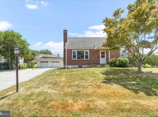 126 Fairfield Ln, Wayne, PA 19087