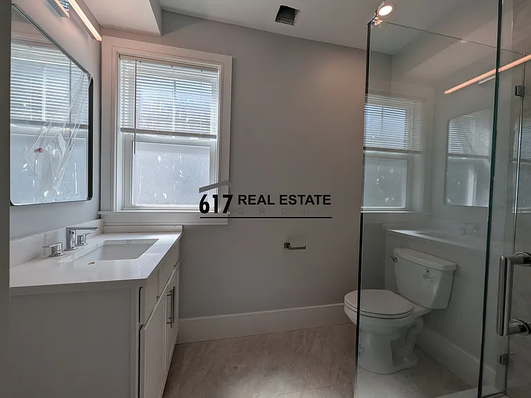 11 Holton St #2 — Photo 9