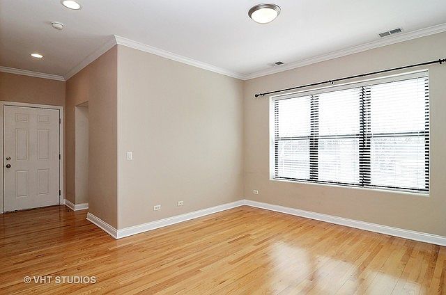 1st image of 3240 W Leland Ave #2