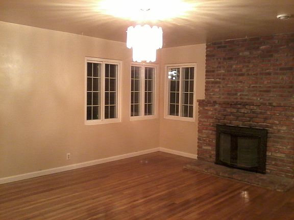 2nd image of 8841 Glider Ave